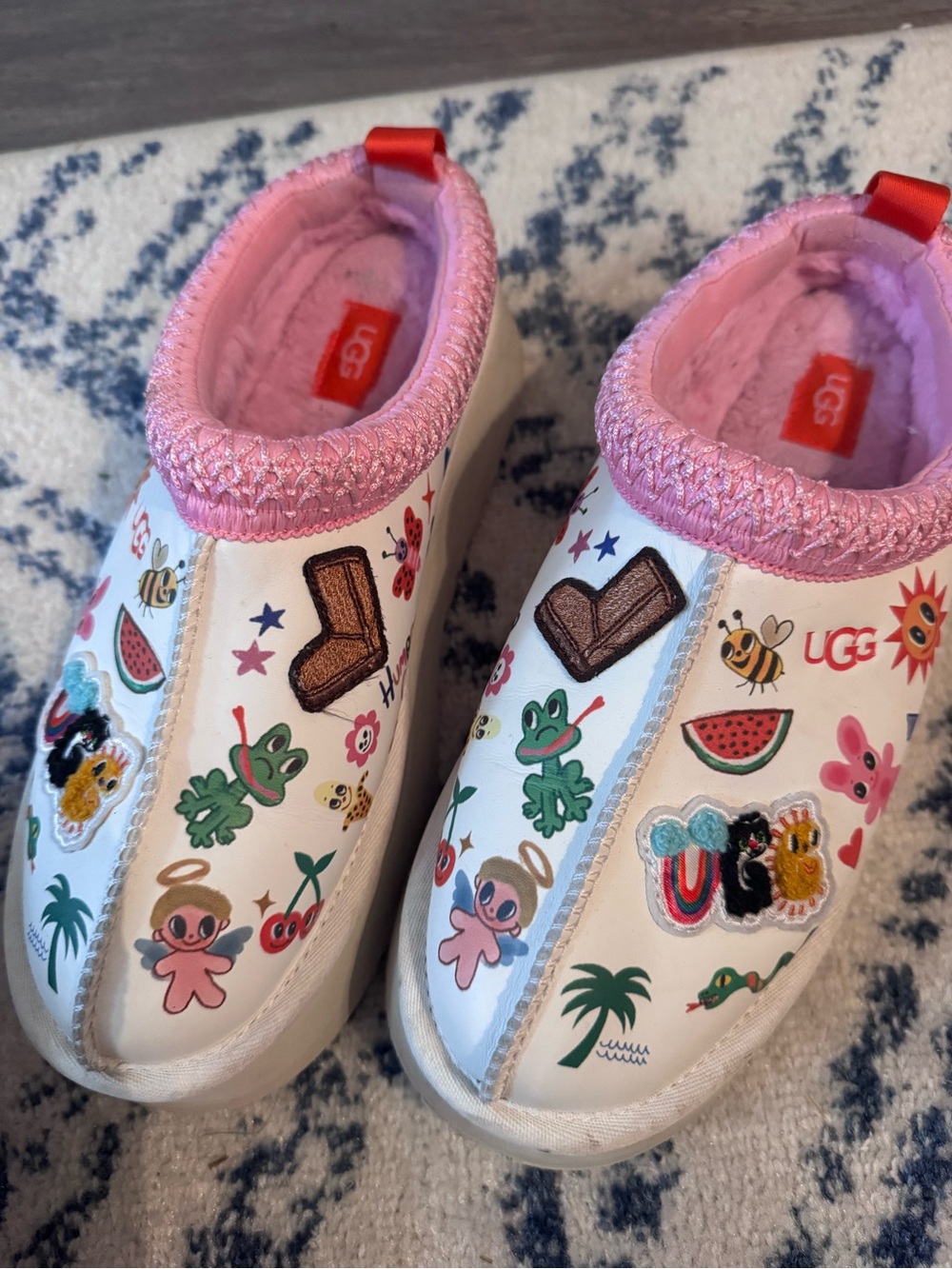 UGG Tazz Pop Sketch Slippers Humberto Crews